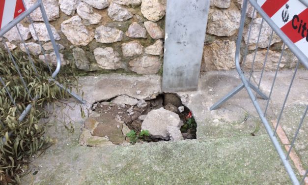 LA BUCA DIMENTICATA A CAPRI