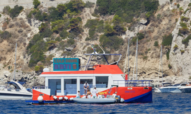 Capri Sea Bar prima in Europa, iniziativa isolana per le acque di Capri